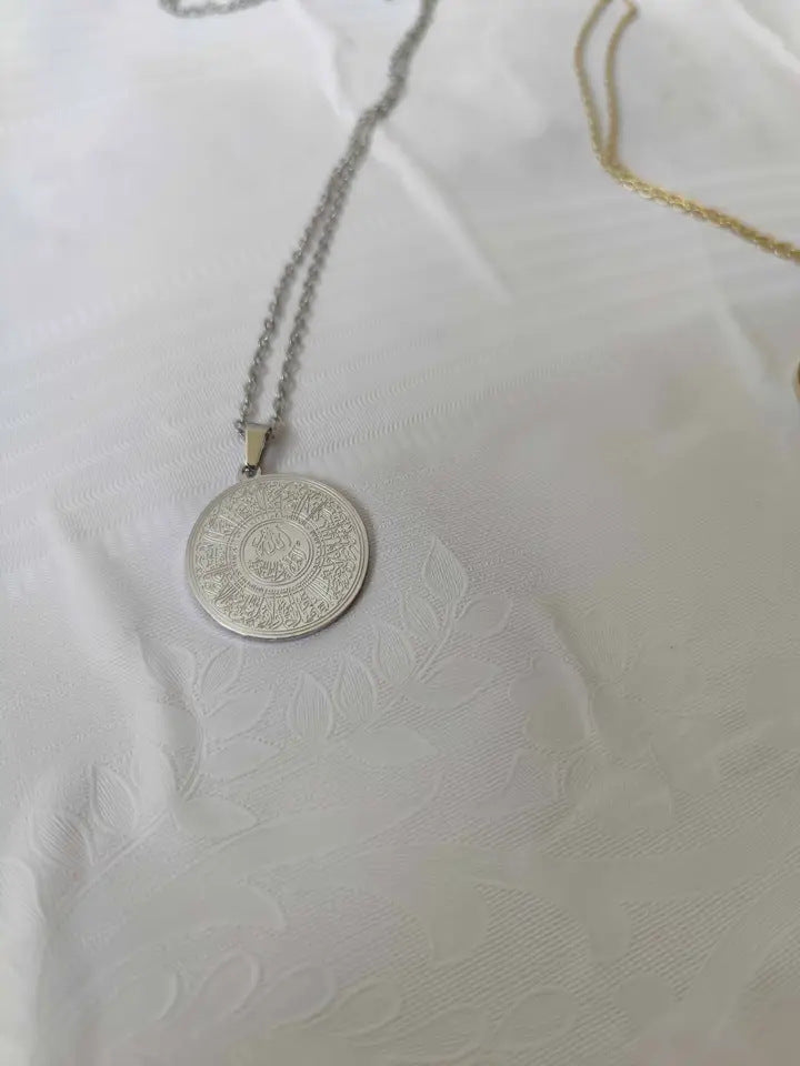 Titanium Steel Necklace Female Arakutusia Corrosion Round Stainless Steel Necklace 62745ad5 97f9 4d44 a26f e32d5b292bc4