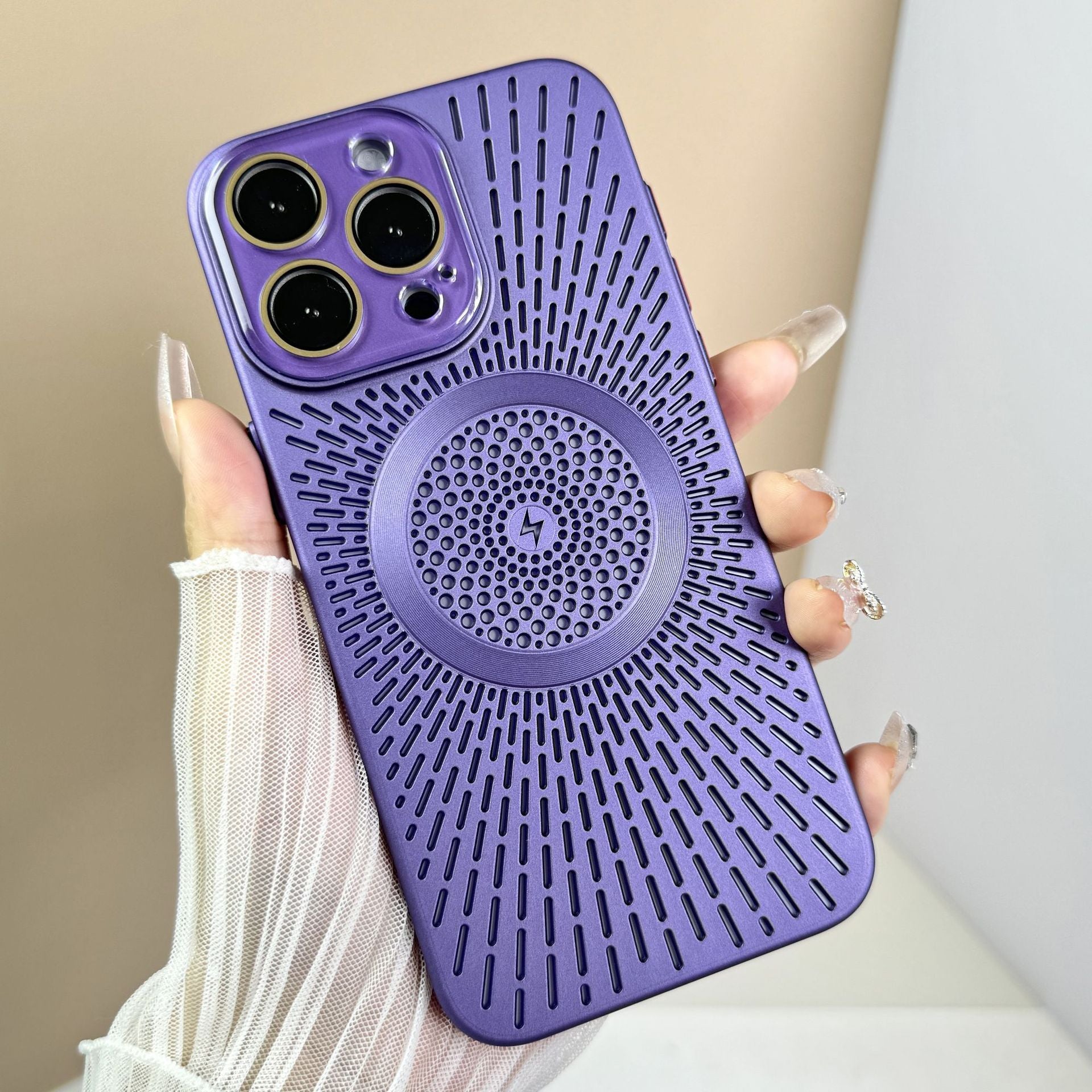 Phone Case Breathable Heat Dissipation Network Shell Magnetic Charging Skin Feeling Protective Cover 62aeeaea ae61 4d6c a616 