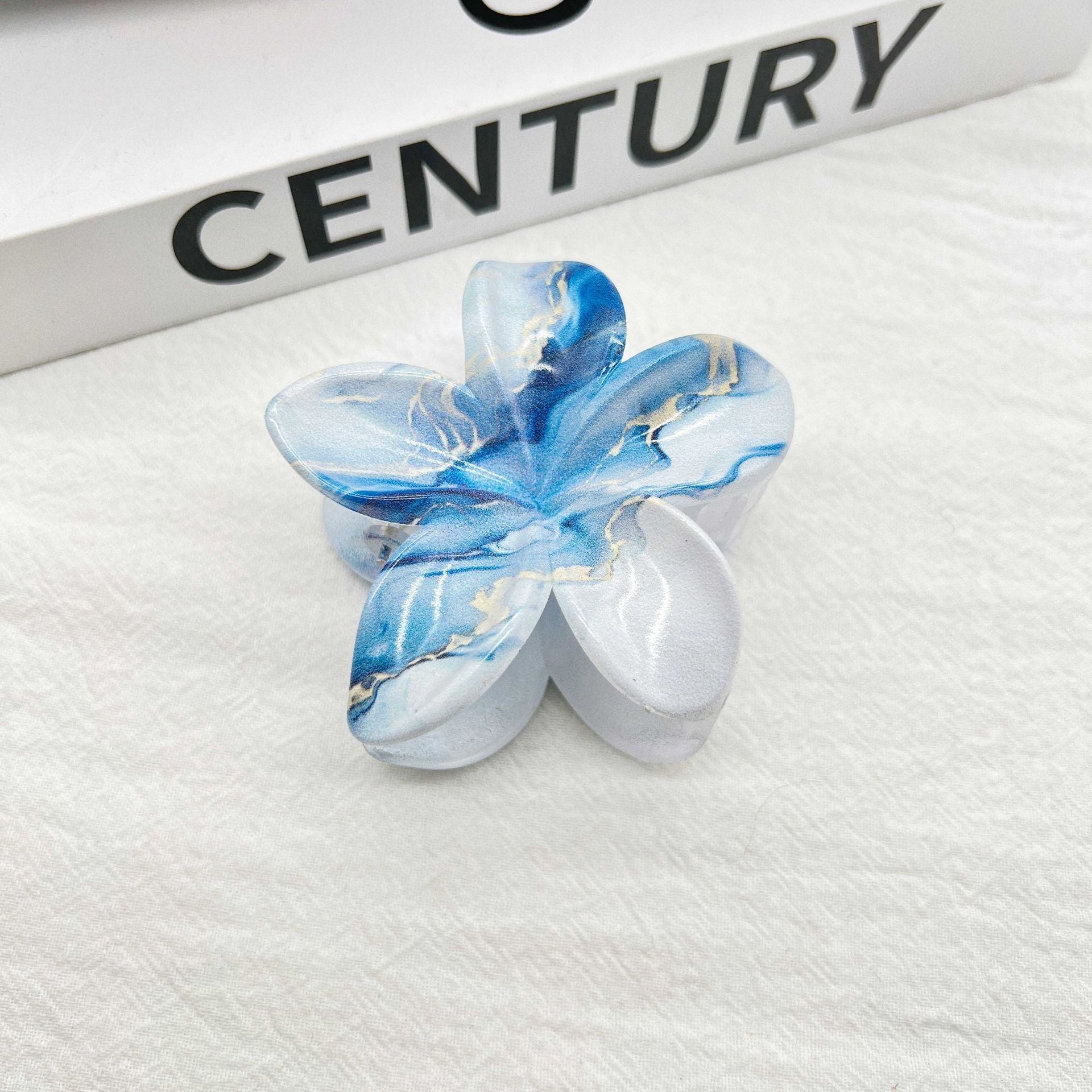 Color Blooming Plumeria Rubra Grip Dopamine Girl Back Head Hair Clip 63181fbf ea3d 4843 a4b5 0961988527fd