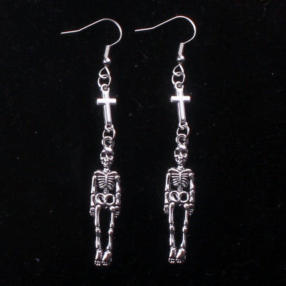 European And American Popular Exaggerated Gothic Skull Earrings 65b5449a 3acc 41d7 b7be 4fbce534d4e0