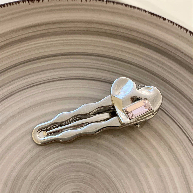 White Love Crystal Duckbill Clip Female Temperament 65dd85ac 7eb9 4888 9403 2680c0e9902a