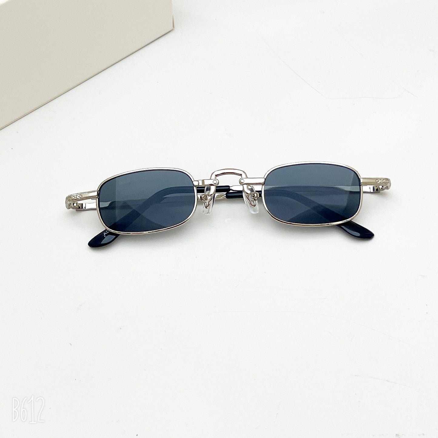 Retro Hip Hop Sunglasses Trend 66f51c97 0cc6 4e74 8455 e52f3983ff0e