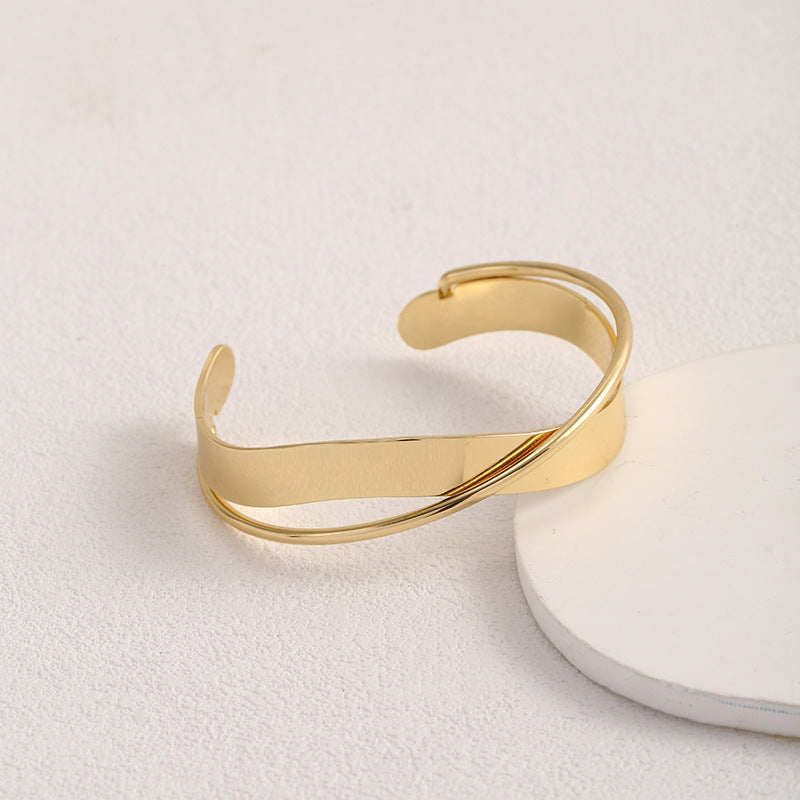 Irregular Gold Wave Bracelet Adjustable 67923ae2 16a0 42d1 b238 bf7227f397d2