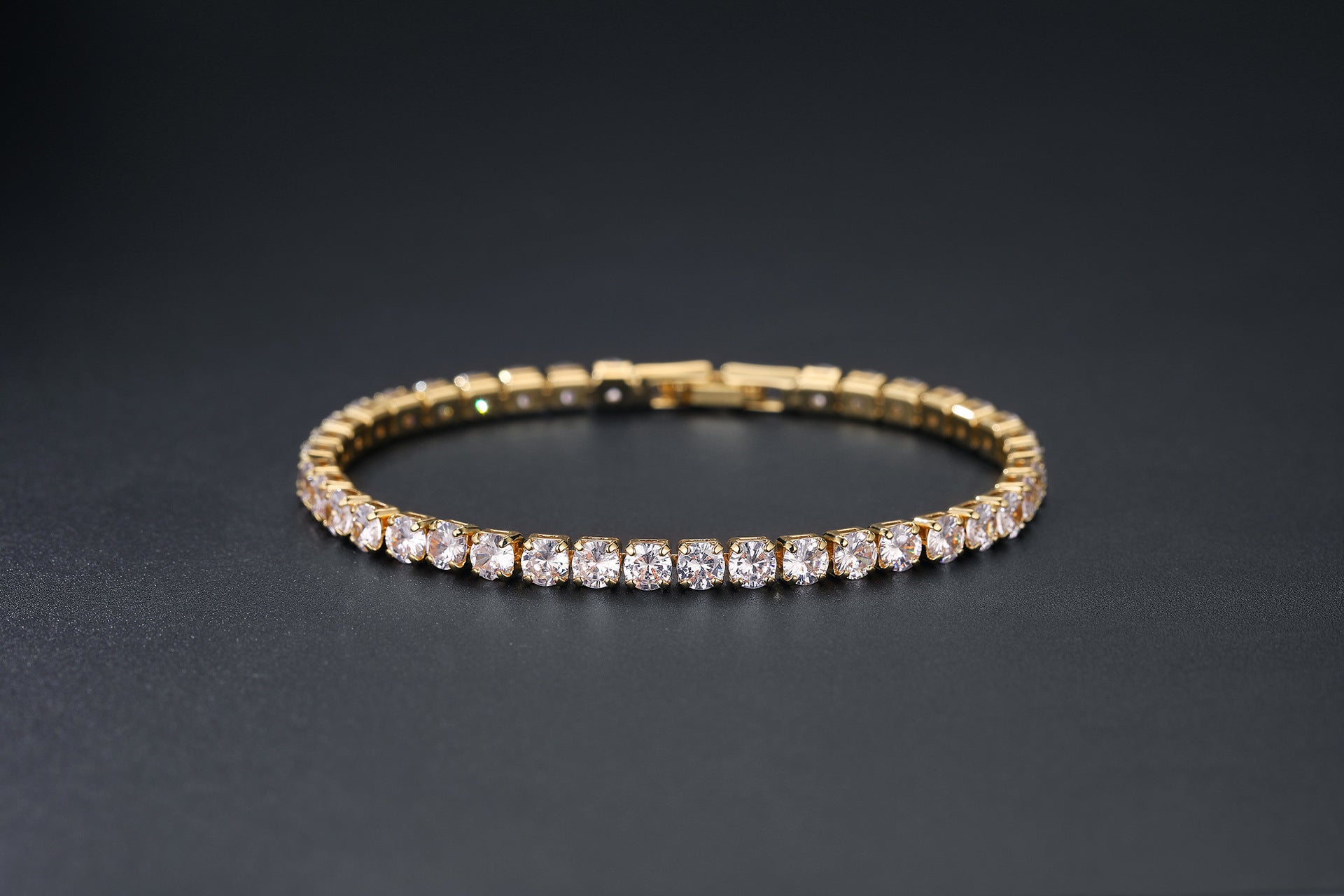 Fashion Color 4.0 Round Zircon Single Row Diamond Bracelet 68199381 a609 4d23 8359 dee179143e63