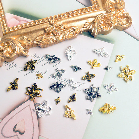 Japanese Style Nail Ornament Little Bee 68508a35 0a58 431b 8968 02e4ca97f91b