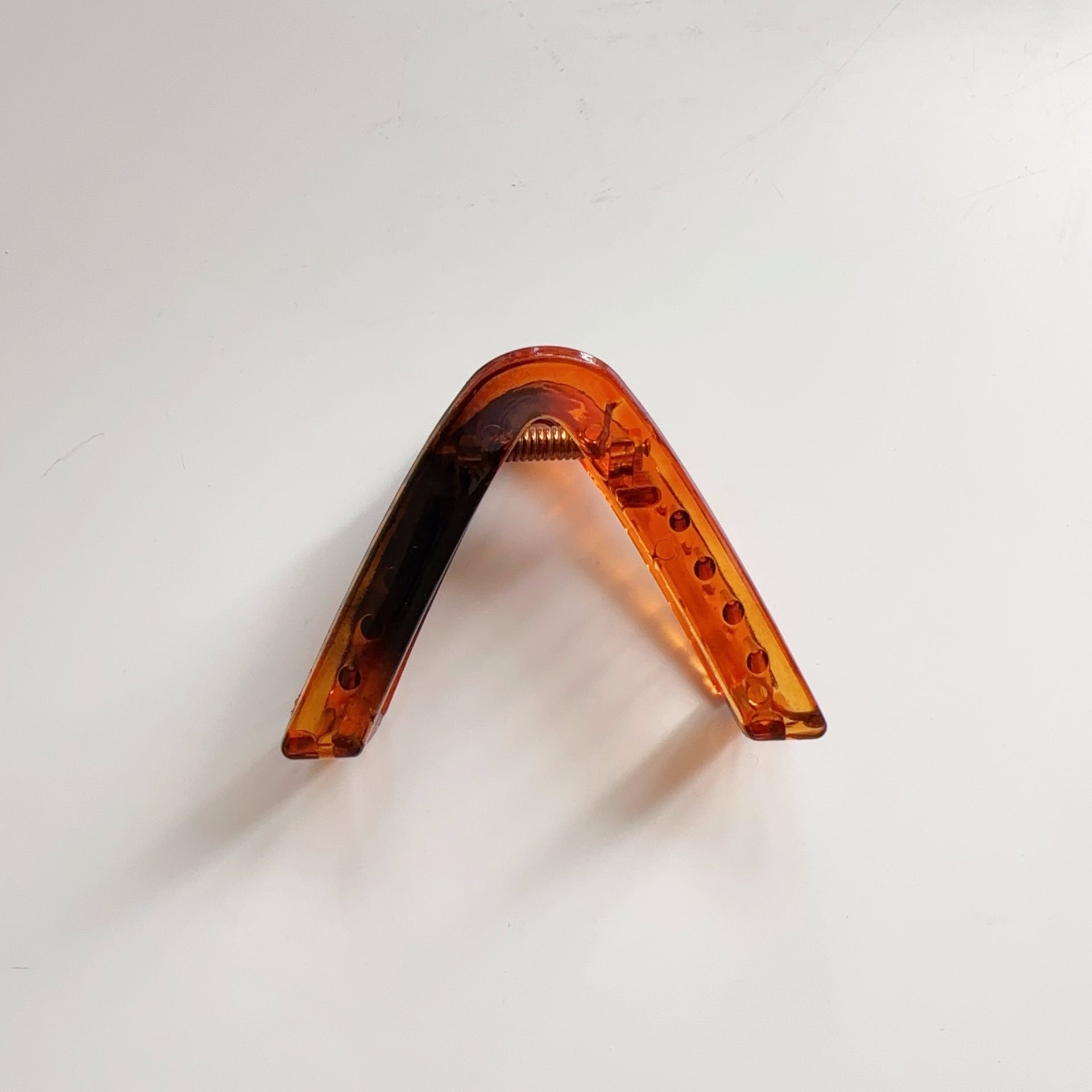 Triangle Plastic Hair Jaw Clip Women's Large Shark Clip Back Head 68e2a216 29ca 4463 9516 bcd1caa3f7ec