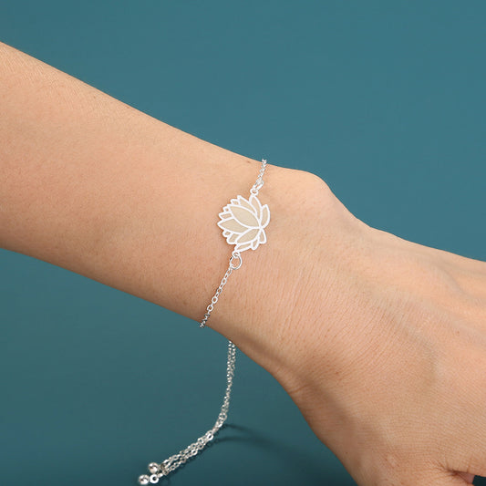 Fashion Personality Luminous Glow Lotus Pull Bracelet 6bd3abd2 ac8b 46b1 ad43 a590a440c1b3