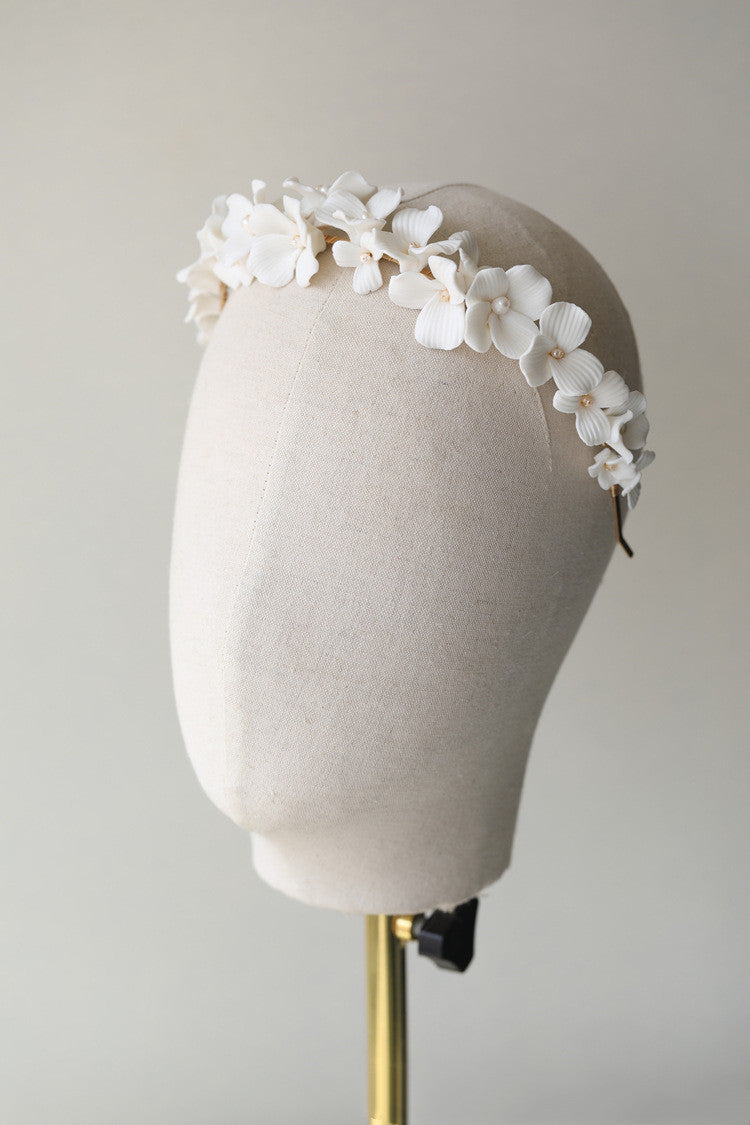 Bridal Simple Ceramic Flower Headband 6cf43ba3 32c4 4d7e b589 b1f6a765431c
