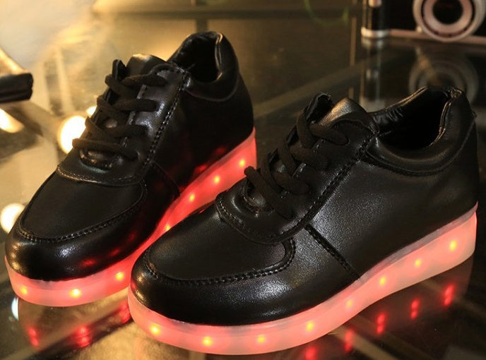 Luminous Shoes 6da02922 e75e 4abd 8e54 39c3c65fb896