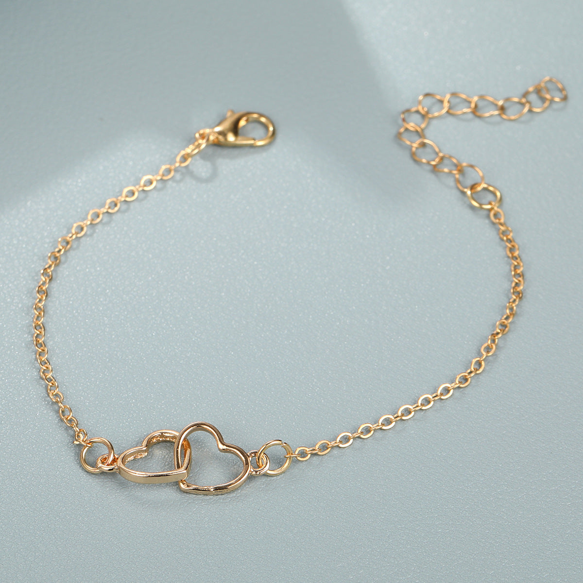 Women's Fashion Alloy Heart Shaped Bracelet 6de8faed 9866 4711 b2fb 72f2ab1b2366