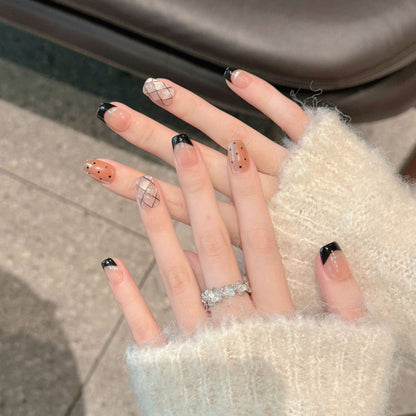 French Black Edge Classic Style Handmade Wearable Manicure 6e37961b e567 4d32 b5ef aed02a581ef8