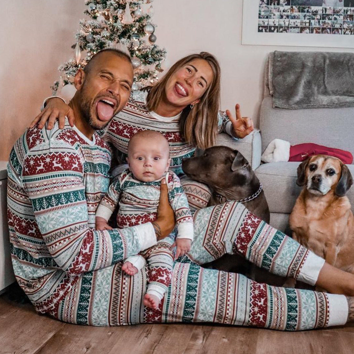 Christmas Printed Parent-child Wear Homewear Family Set Pajamas 6e91c138 8f3f 495a a9fb 05d8d6a11e81