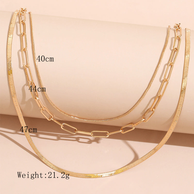 Simple And Fashionable Solid Color Metal Irregular Clavicle Chain 7097438e d624 455a 9b88 f405f0979ad5