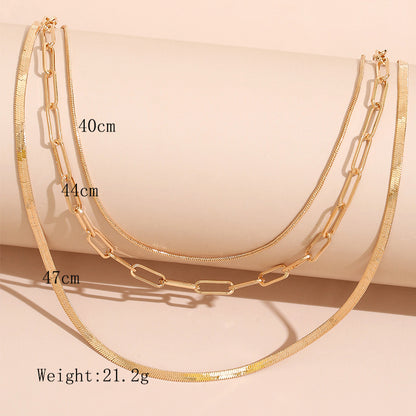 Simple And Fashionable Solid Color Metal Irregular Clavicle Chain 7097438e d624 455a 9b88 f405f0979ad5