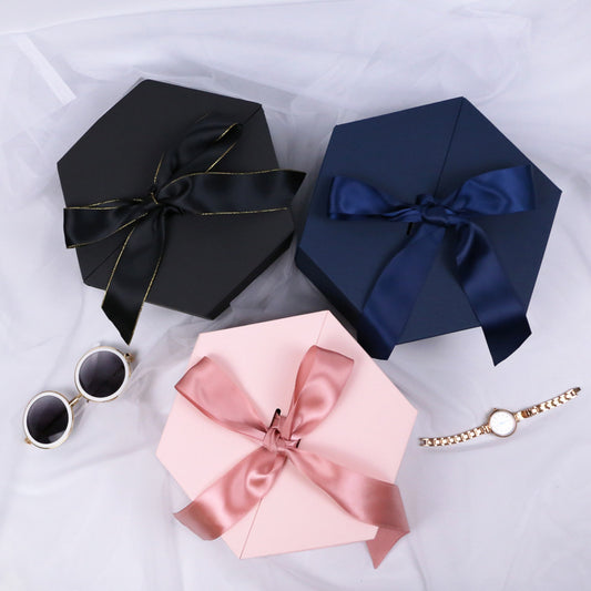 Gift box 710618383438