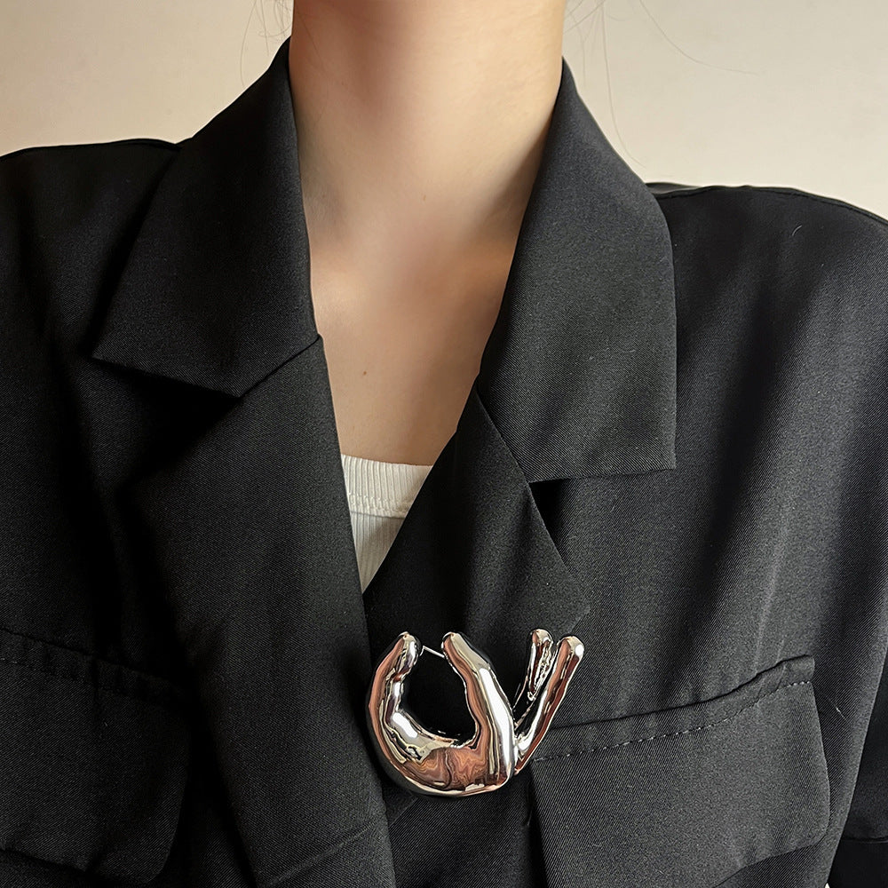 Metal OK Gesture Brooch Fashion All-match Pin Clothes Accessories 756f7d75 3155 4ae5 8420 feeca82a0bcb