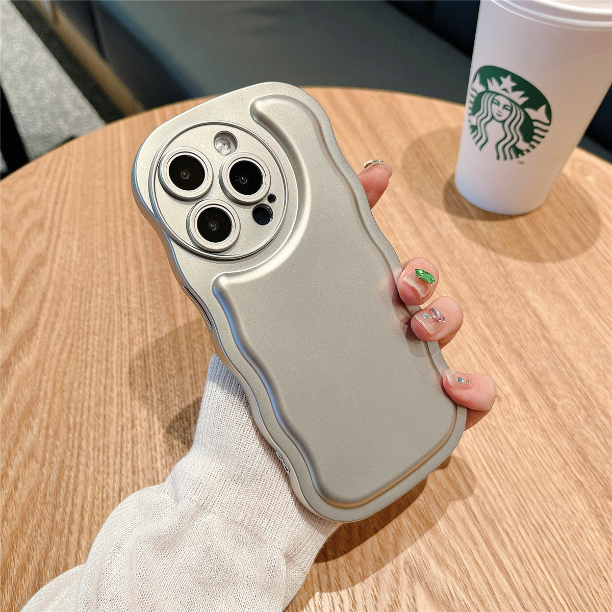 Wave Pattern Electroplating Solid Color Mobile Phone Case 75a95677 576b 4487 a197 d89bd25a1fc3