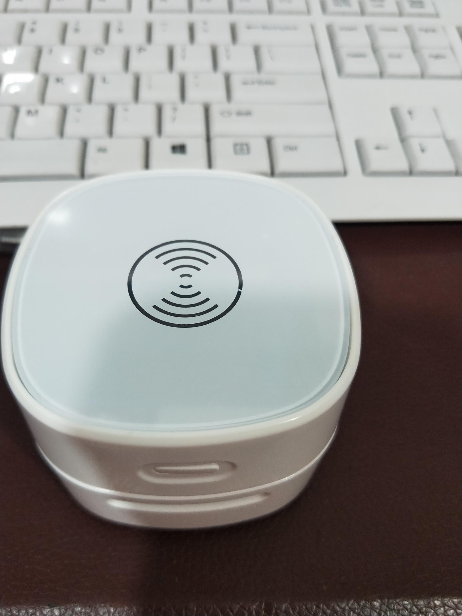 Student Stationery Gifts Portable Automatic Cleaning Desktop Vacuum Cleaner 76c5a166 2c8d 490d 9138 c8711cff5912