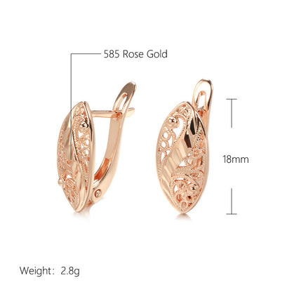 French Hollow Pattern Heart-shaped Earrings 787b1073 81f7 4bd2 bac4 cea492c983ca
