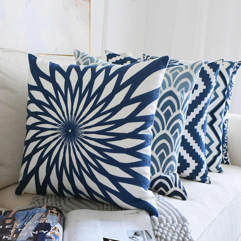 Classical embroidered home pillow without core 7899632900480