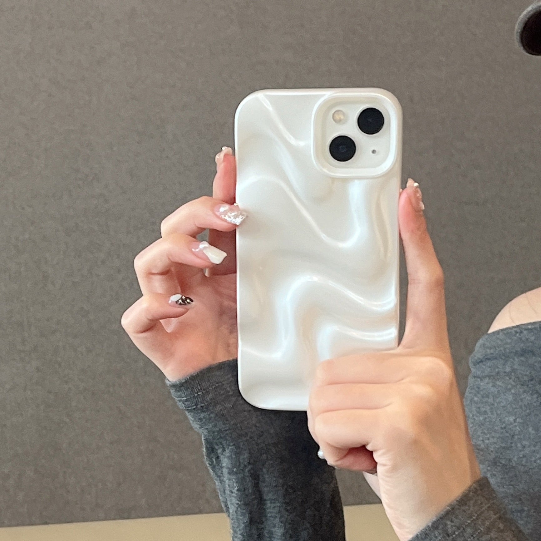 Three-dimensional Pleated Water Ripple Phone Case 79225efb bd58 499e 902d b07bf9907d61