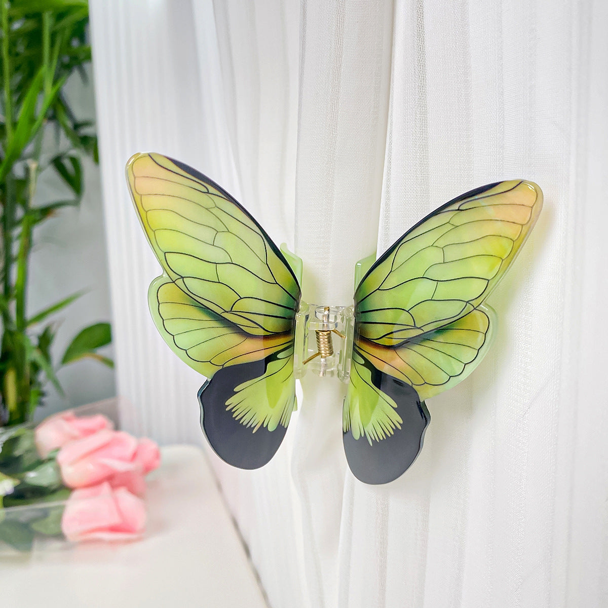 Female High-end Simulation Butterfly Grab Clip 7d5a7c1e a0a9 43e7 b93b eb8d6b5a3764