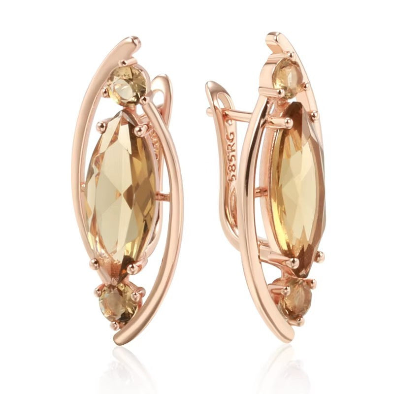 French Hollow Pattern Heart-shaped Earrings 7d76277d c6ef 4b75 b967 f0c327d462d6