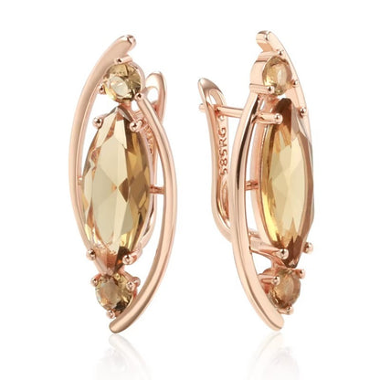 French Hollow Pattern Heart-shaped Earrings 7d76277d c6ef 4b75 b967 f0c327d462d6