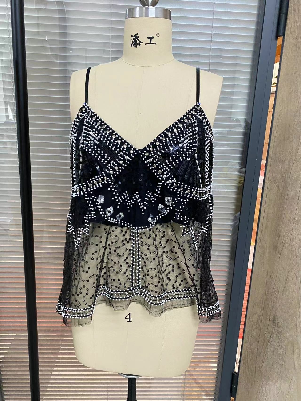 Sexy Butterfly Printed Top V-neck Sleeveless Vest 7f37ccf0 81f6 4eb8 9f6a efc6f1eeaa1d
