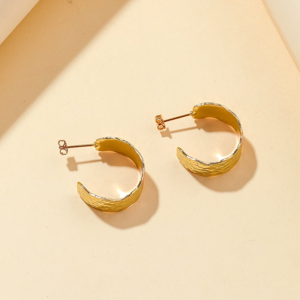 C-shaped Beating Hammered Simple Metal Earrings 7f9b35f1 b6d2 41ca ae47 97d6354a1169