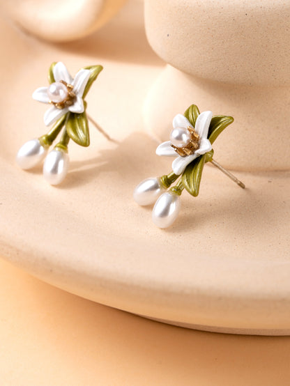 European And American Super Fairy Mori Style Lily Pearl Stud Earrings