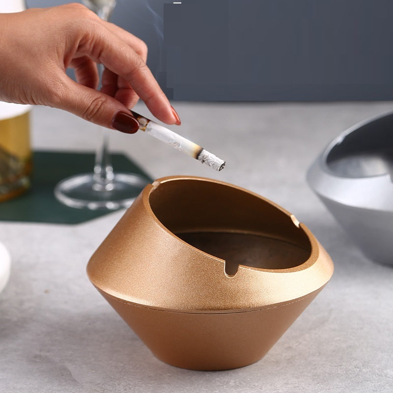 Windproof Creative Color UFO Ashtray 80d6226f 3290 48a2 8982 4880d68179ca