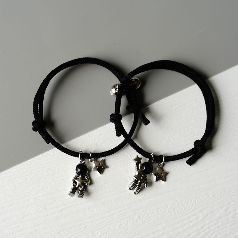Simple Dream Star Picking Astronaut Bracelet 80f24100 d807 4ecc a48d ac3ba9fc50ec