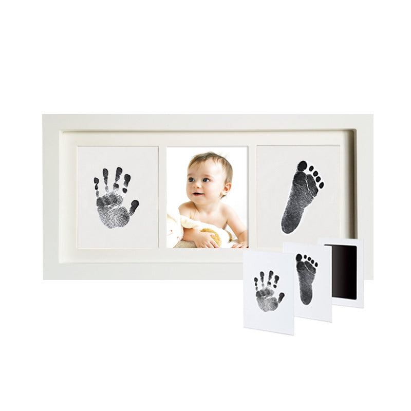 Baby hands and feet with oil 8197426602405