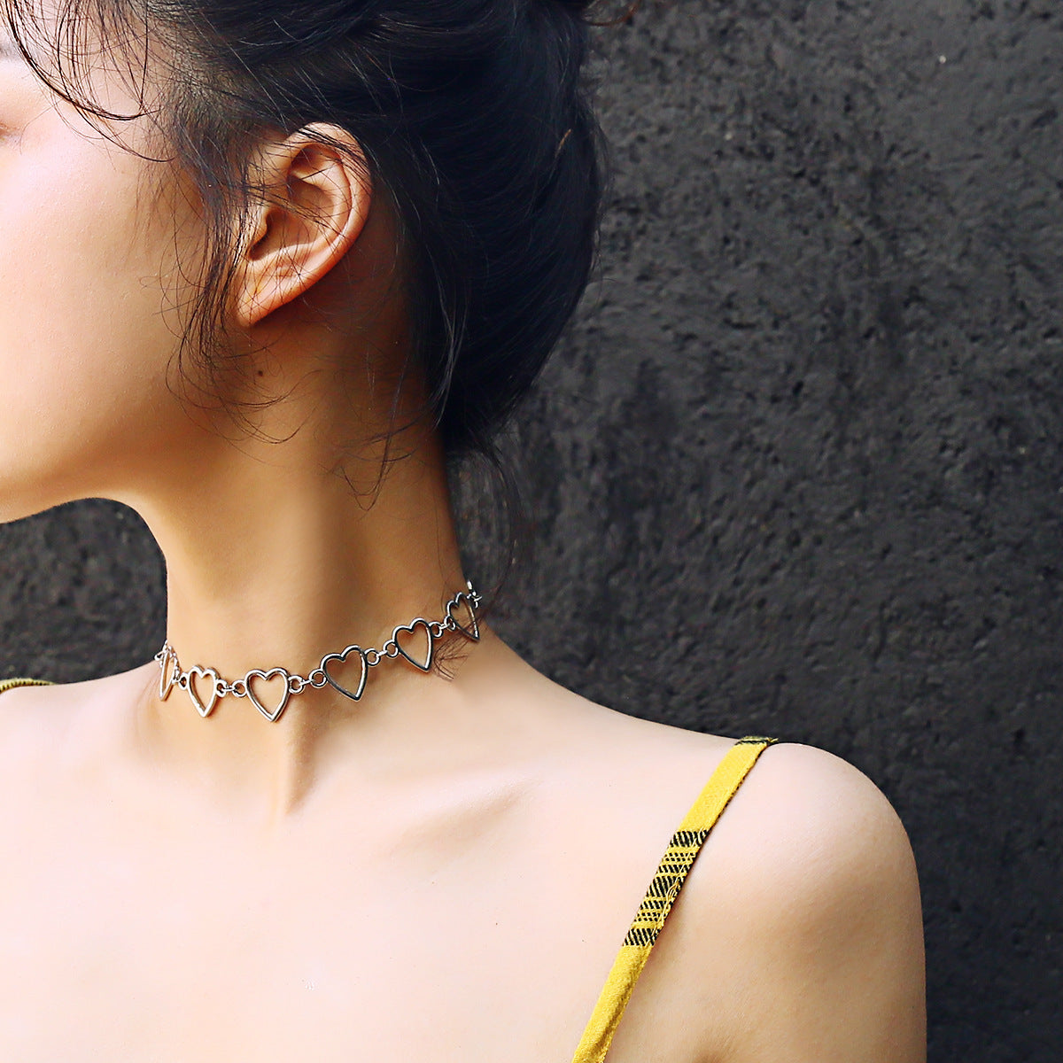 Temperament Geometric Personality Accessories Simple Hollow Love Single Layer Necklace 840440625030
