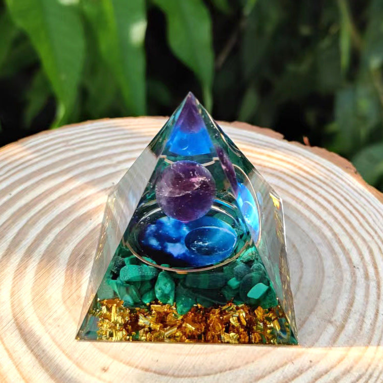 Crystal Ball Pyramid Crystal Gravel Epoxy Home Desktop Handmade Ornaments 841fdd36 78e2 4f66 89fd 99f36c109790