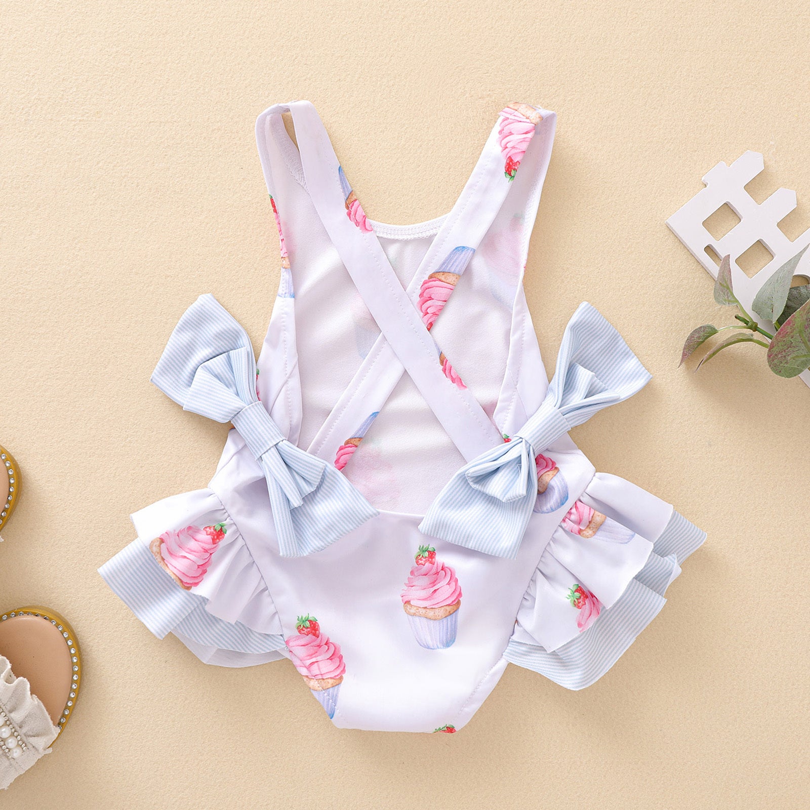 Children's Ruffled One-piece Swimsuit 845a4599 4099 48cc ad5f 42f72178c0f0