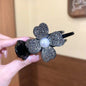 Temperament Entry Lux Bun Small Jaw Clip Advanced Sense 85bc4933 65c7 4621 9eca a1ab788fa40e