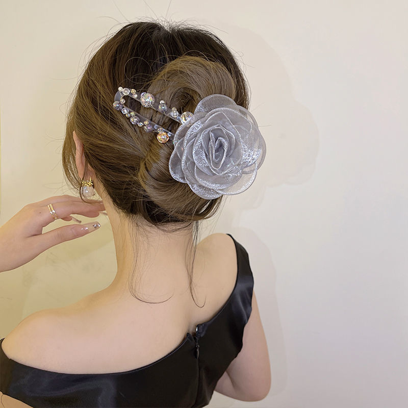 Temperament On The Back Women With Flowers Around The Bead Hairpin 87ee30c2 f434 4494 9b96 f795d34fbbf7