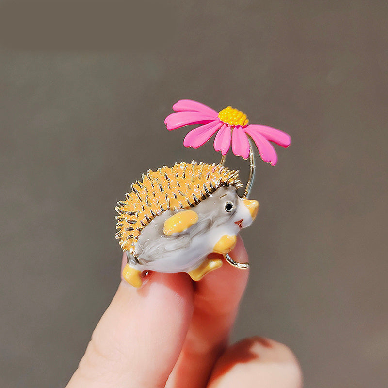 Little hedgehog brooch 882907161575