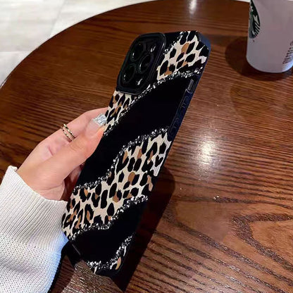Niche Leopard Vertical Pattern Drop-resistant Phone Case 89141a0b e11c 4efd 96a0 95b25412eca0