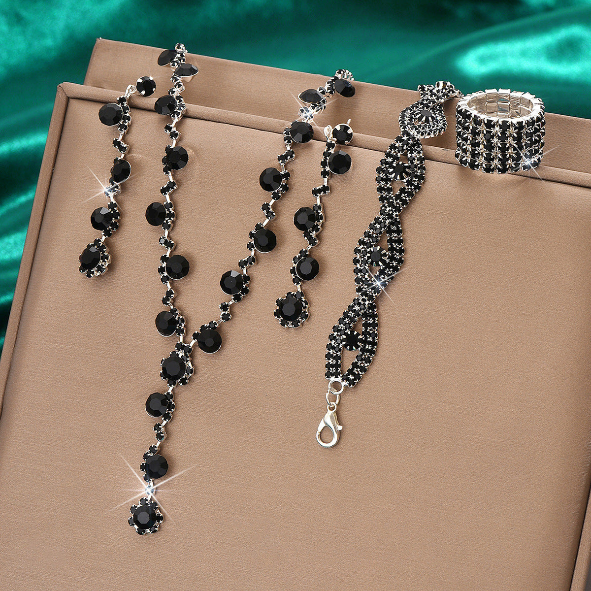 Fashion Crystal Necklace Ear Stud Bracelet Jewelry Accessories