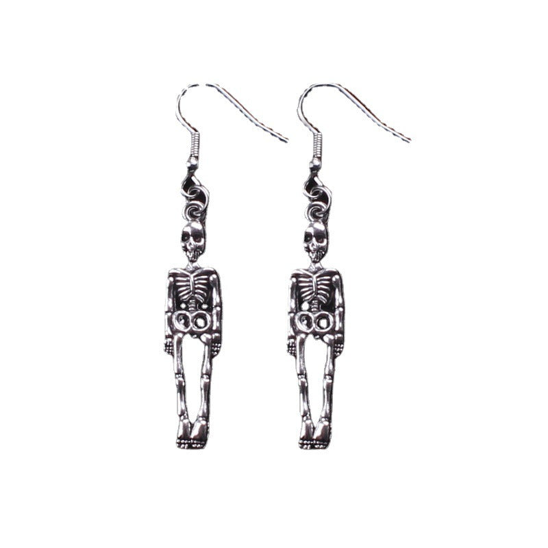 European And American Popular Exaggerated Gothic Skull Earrings 8c8ca3ed 63d3 4d7f b09a b399b5829fc1