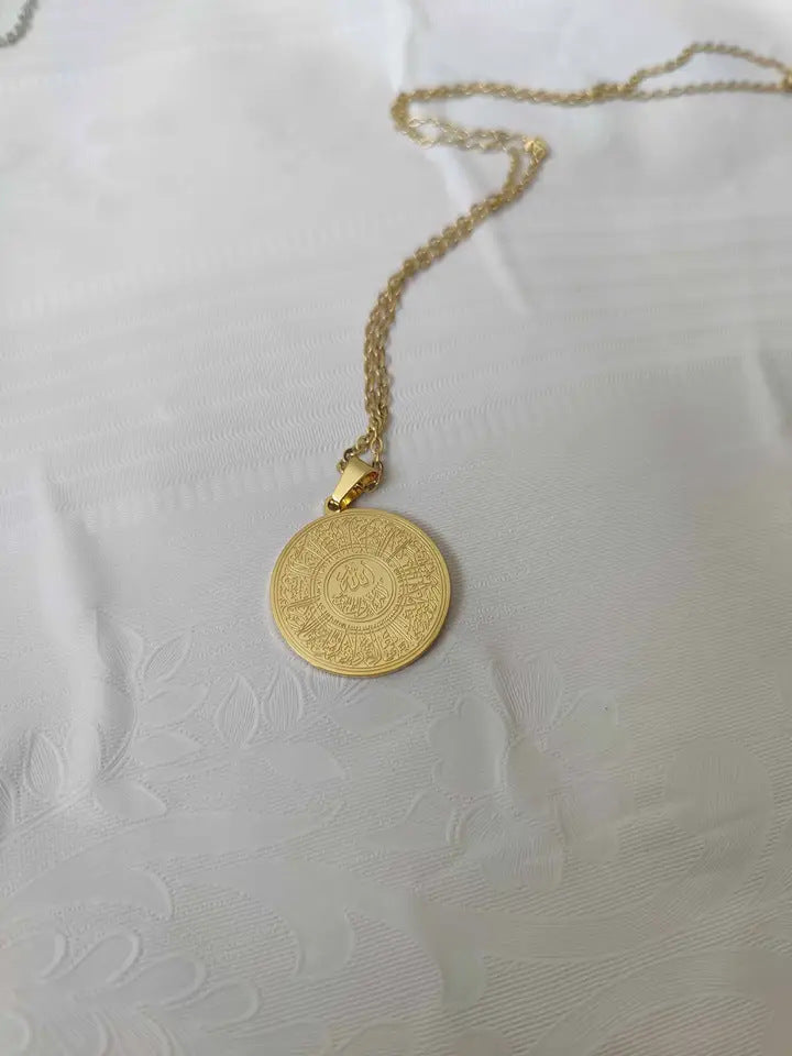 Titanium Steel Necklace Female Arakutusia Corrosion Round Stainless Steel Necklace 8f7d68ce d8d7 4707 ad8d 7e565b9d6b17
