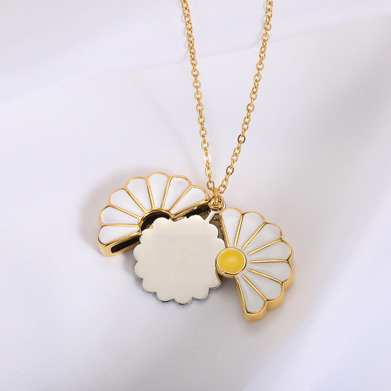Daisy Stainless Steel Blank Inscription Necklace SUNFLOWER Gold Pendant Drop Oil Chrysanthemum Necklace 909caa2d 2e65 475b ad