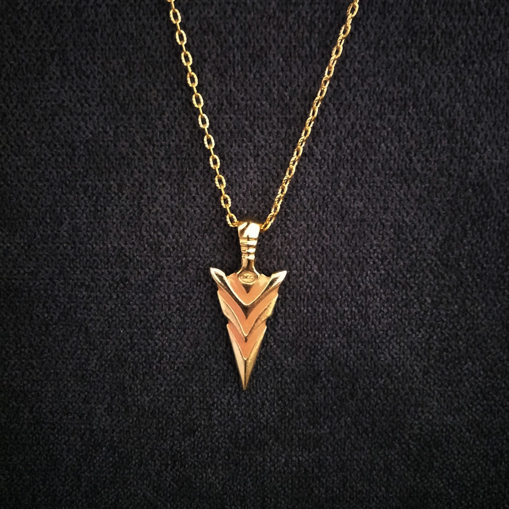 Luminous Arrow Necklace Vintage Light-emitting Pendant 91006a38 a956 442f 936b 4e4f512ad57b