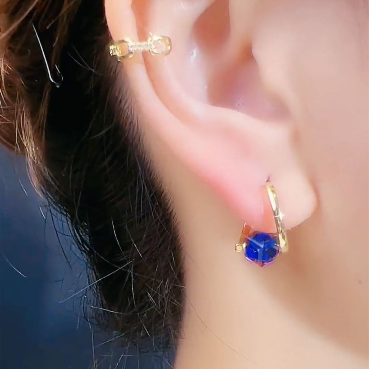 Colorful Crystal Blue Carat Ear Clip Women 91be205e 8d54 4a9a b464 82e9ba293430