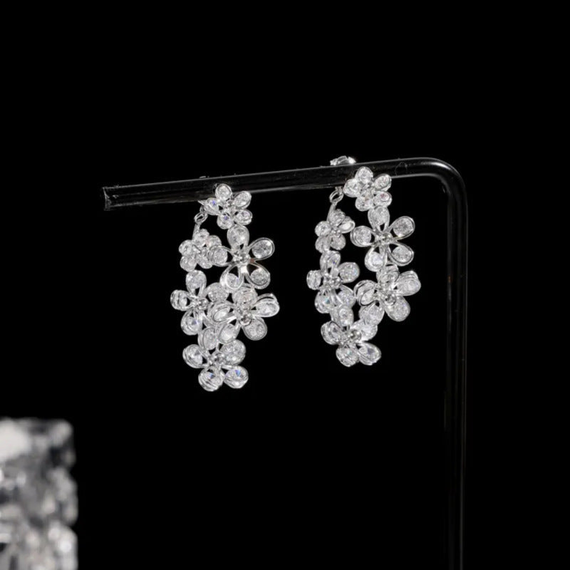Women's Fashion Temperamental Personalized And All-match Love Heart Earrings 920165e4 ee7e 416a a6fa 9583fc915e23