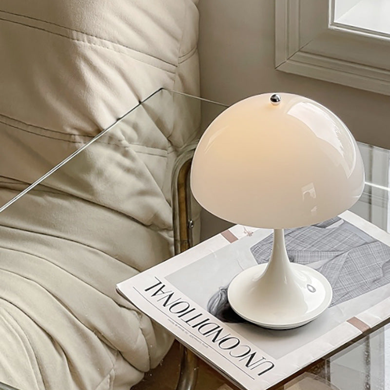 Nordic Retro Bedroom Bedside Lamp Rechargeable Decorative Study Table Lamp 936a5e40 0a9b 4609 b549 2d3fe1b7ed78