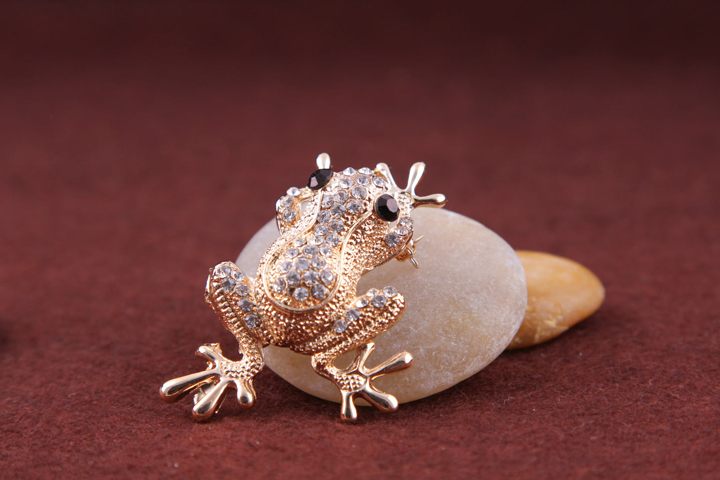 Korean Fashion Diamond Animal FROGPRINCE Brooch Female Corsage 93e4547f d9a5 4885 b866 174c243f66c9